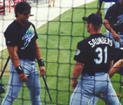 Jose chatting with Tony Saunders during BP